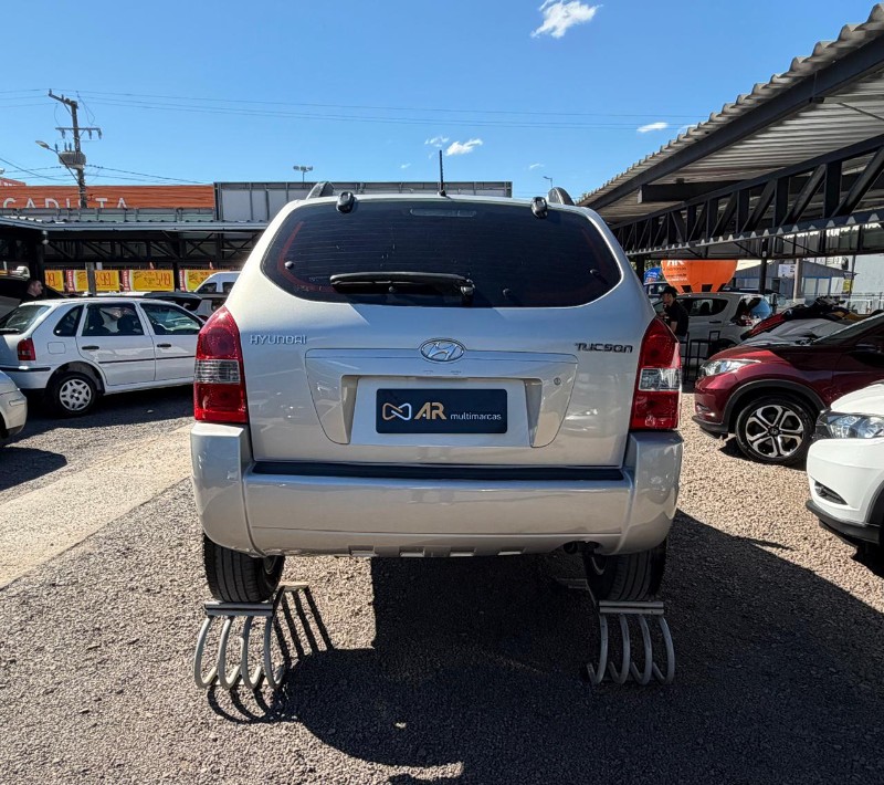 HYUNDAI TUCSON 2.0 GLS /2008 AR MULTIMARCAS VENÂNCIO AIRES / Carros no Vale