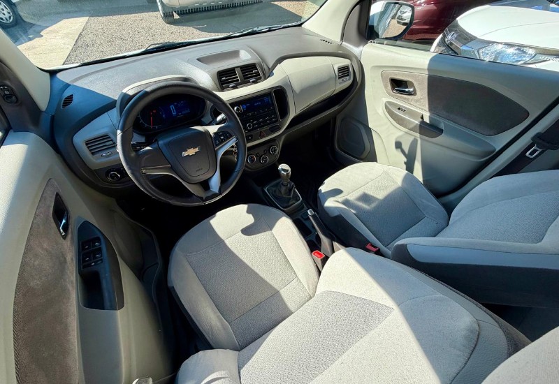 CHEVROLET SPIN 1.8 LTZ /2013 AR MULTIMARCAS VENÂNCIO AIRES / Carros no Vale