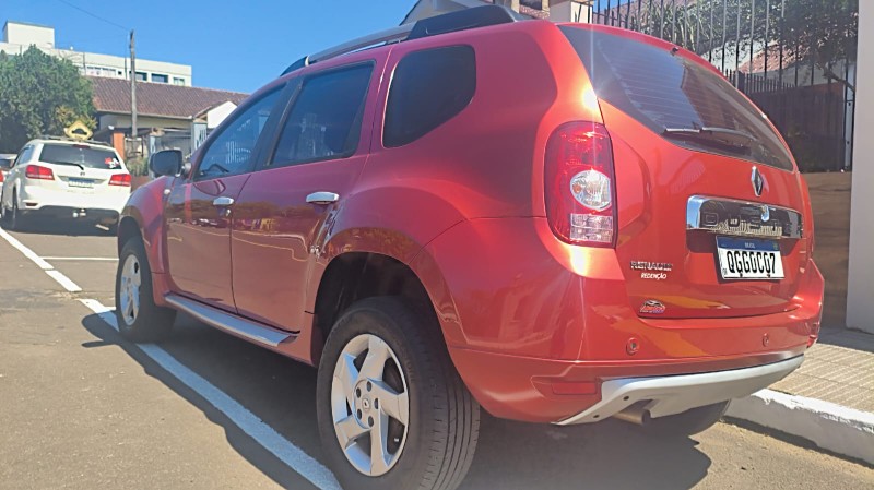 RENAULT DUSTER 1.6 16V DYNAMIQUE 2014/2015 ADRIANO VEÍCULOS CRUZEIRO DO SUL / Carros no Vale