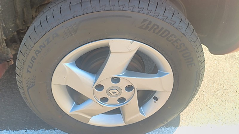 RENAULT DUSTER 1.6 16V DYNAMIQUE 2014/2015 ADRIANO VEÍCULOS CRUZEIRO DO SUL / Carros no Vale
