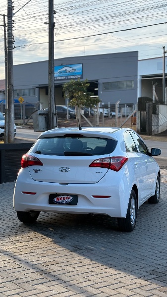 HYUNDAI HB20 1.0 COMFORT STYLE 12V 2012/2013 NEURI VEÍCULOS LAJEADO / Carros no Vale