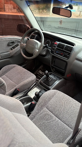 SUZUKI G.VITARA 4WD 2000/2001 NEURI VEÍCULOS LAJEADO / Carros no Vale SUZUKI G.VITARA 4WD 2000/2001 NEURI VEÍCULOS LAJEADO / Carros no Vale