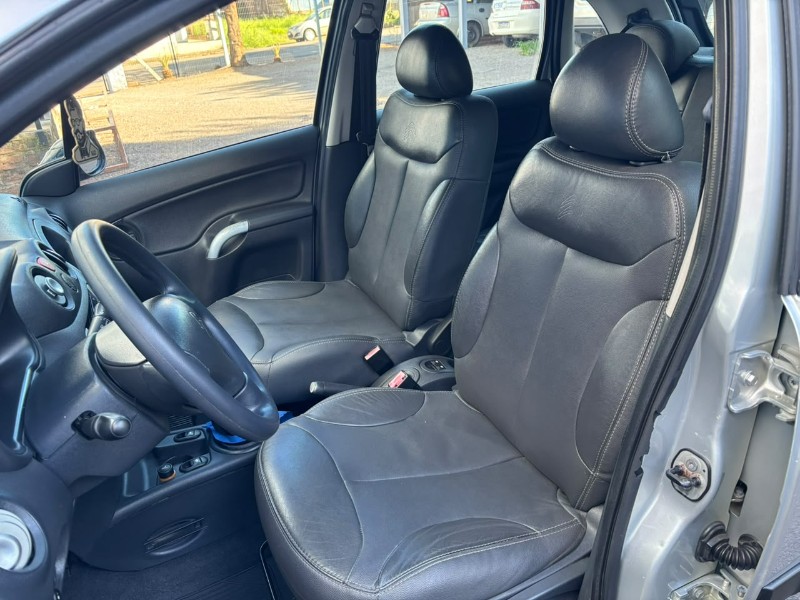 CITROEN C3 GLX 1.4 /2011 RT 811 VEÍCULOS ARROIO DO MEIO / Carros no Vale