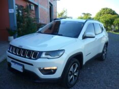 JEEP COMPASS 2.0 16V FLEX LONGITUDE AUTOMÁTICO 2016/2017 PREMIUM AUTOMÓVEIS ARROIO DO MEIO / Carros no Vale