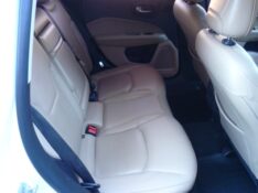 JEEP COMPASS 2.0 16V FLEX LONGITUDE AUTOMÁTICO 2016/2017 PREMIUM AUTOMÓVEIS ARROIO DO MEIO / Carros no Vale