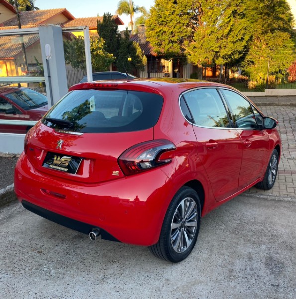 PEUGEOT 208 1.6 16V GRIFFE 2017/2017 WS MULTIMARCAS VENÂNCIO AIRES / Carros no Vale