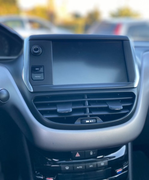 PEUGEOT 208 1.6 16V GRIFFE 2017/2017 WS MULTIMARCAS VENÂNCIO AIRES / Carros no Vale