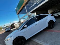 FORD FOCUS SEDAN TITANIUM /2016 CHIMA VEÍCULOS VENÂNCIO AIRES / Carros no Vale