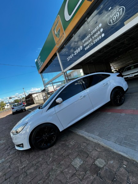 FORD FOCUS SEDAN TITANIUM /2016 CHIMA VEÍCULOS VENÂNCIO AIRES / Carros no Vale FORD FOCUS SEDAN TITANIUM /2016 CHIMA VEÍCULOS VENÂNCIO AIRES / Carros no Vale