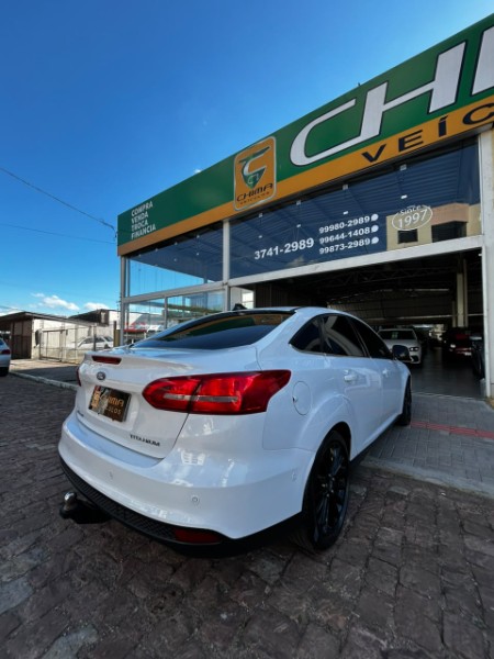 FORD FOCUS SEDAN TITANIUM /2016 CHIMA VEÍCULOS VENÂNCIO AIRES / Carros no Vale FORD FOCUS SEDAN TITANIUM /2016 CHIMA VEÍCULOS VENÂNCIO AIRES / Carros no Vale