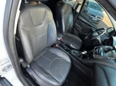 FORD FOCUS SEDAN TITANIUM /2016 CHIMA VEÍCULOS VENÂNCIO AIRES / Carros no Vale