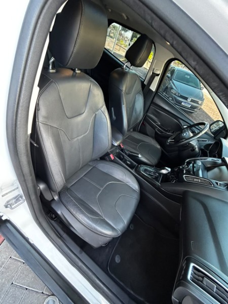 FORD FOCUS SEDAN TITANIUM /2016 CHIMA VEÍCULOS VENÂNCIO AIRES / Carros no Vale FORD FOCUS SEDAN TITANIUM /2016 CHIMA VEÍCULOS VENÂNCIO AIRES / Carros no Vale