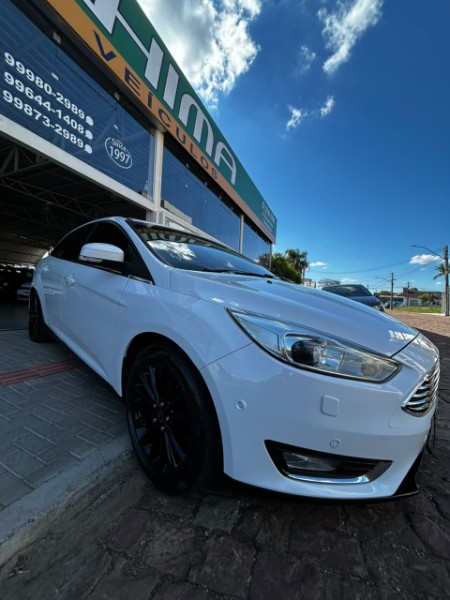 FORD FOCUS SEDAN TITANIUM /2016 CHIMA VEÍCULOS VENÂNCIO AIRES / Carros no Vale FORD FOCUS SEDAN TITANIUM /2016 CHIMA VEÍCULOS VENÂNCIO AIRES / Carros no Vale