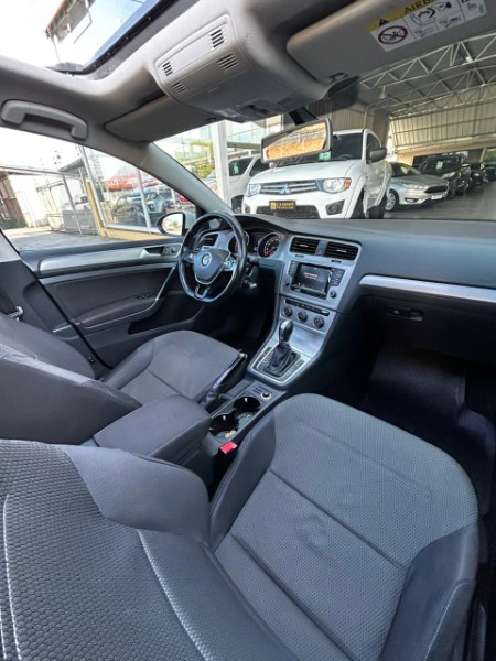 VOLKSWAGEN GOLF COMFORTLINE TSI 1.4 /2015 CHIMA VEÍCULOS VENÂNCIO AIRES / Carros no Vale VOLKSWAGEN GOLF COMFORTLINE TSI 1.4 /2015 CHIMA VEÍCULOS VENÂNCIO AIRES / Carros no Vale