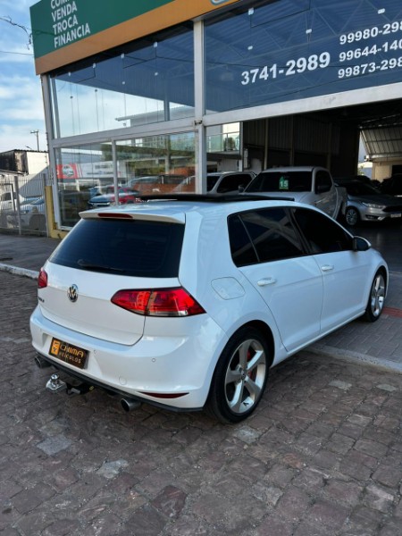 VOLKSWAGEN GOLF COMFORTLINE TSI 1.4 /2015 CHIMA VEÍCULOS VENÂNCIO AIRES / Carros no Vale VOLKSWAGEN GOLF COMFORTLINE TSI 1.4 /2015 CHIMA VEÍCULOS VENÂNCIO AIRES / Carros no Vale