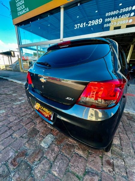 CHEVROLET ONIX HATCH JOY 1.0 8V FLEX 5P MEC. /2019 CHIMA VEÍCULOS VENÂNCIO AIRES / Carros no Vale