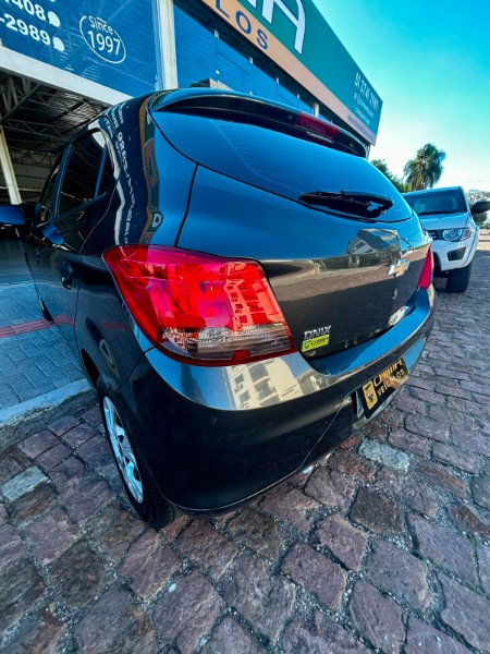 CHEVROLET ONIX HATCH JOY 1.0 8V FLEX 5P MEC. /2019 CHIMA VEÍCULOS VENÂNCIO AIRES / Carros no Vale