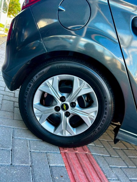 CHEVROLET ONIX HATCH JOY 1.0 8V FLEX 5P MEC. /2019 CHIMA VEÍCULOS VENÂNCIO AIRES / Carros no Vale