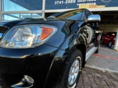 TOYOTA HILUX CABINE DUPLA SRV 3.0 4X4 /2008 CHIMA VEÍCULOS VENÂNCIO AIRES / Carros no Vale