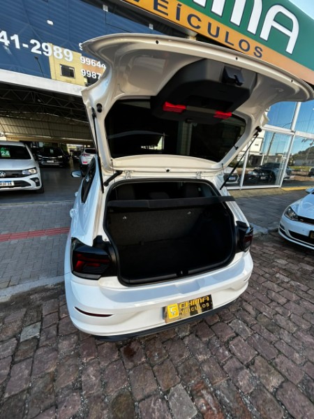 VOLKSWAGEN POLO MPI 1.0 12V FLEX /2023 CHIMA VEÍCULOS VENÂNCIO AIRES / Carros no Vale