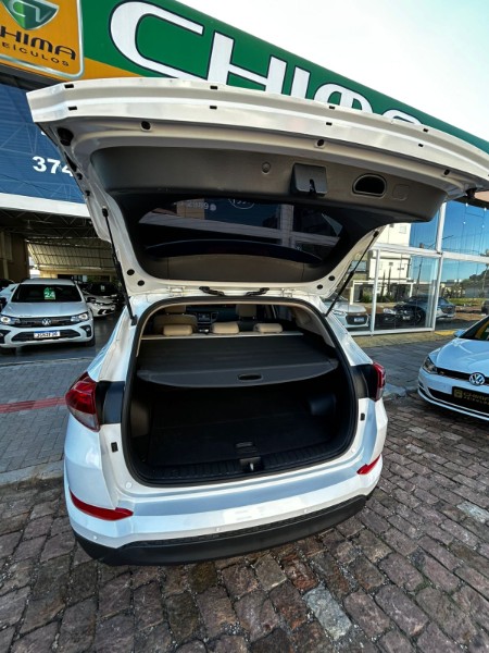 HYUNDAI TUCSON 1.6 GLS TURBO /2022 CHIMA VEÍCULOS VENÂNCIO AIRES / Carros no Vale