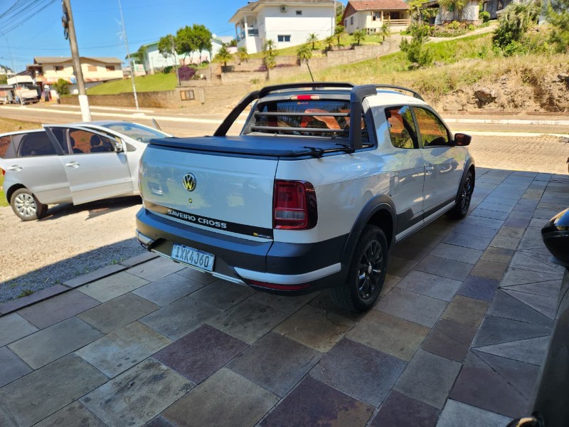 VOLKSWAGEN SAVEIRO CROSS 1.6 CD 2016/2017 TS VEÍCULOS ANTA GORDA / Carros no Vale