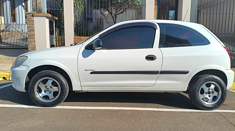 CHEVROLET CELTA SPIRIT 1.0 2008/2008 ADRIANO VEÍCULOS CRUZEIRO DO SUL / Carros no Vale