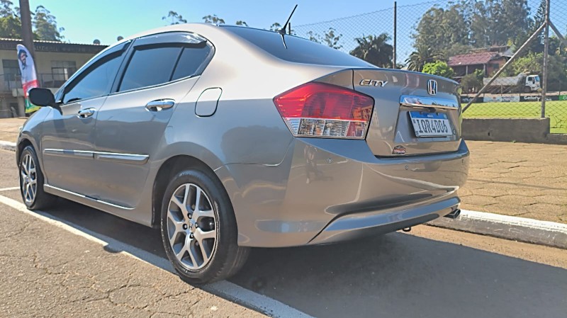 HONDA CITY 1.5 EXL 16V FLEX 4P AUTOMÁTICO 2010/2010 ADRIANO VEÍCULOS CRUZEIRO DO SUL / Carros no Vale HONDA CITY 1.5 EXL 16V FLEX 4P AUTOMÁTICO 2010/2010 ADRIANO VEÍCULOS CRUZEIRO DO SUL / Carros no Vale