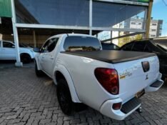 MITSUBISHI L200 2.5 4X2 8V /2015 CHIMA VEÍCULOS VENÂNCIO AIRES / Carros no Vale