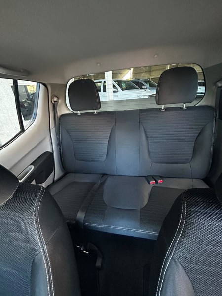 MITSUBISHI L200 2.5 4X2 8V /2015 CHIMA VEÍCULOS VENÂNCIO AIRES / Carros no Vale