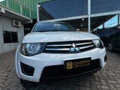 MITSUBISHI L200 2.5 4X2 8V /2015 CHIMA VEÍCULOS VENÂNCIO AIRES / Carros no Vale