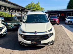 FIAT TORO VOLCANO 2.0 4X4 /2017 AR MULTIMARCAS VENÂNCIO AIRES / Carros no Vale