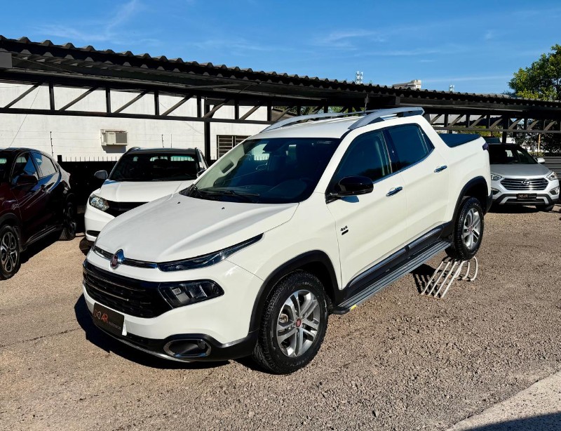FIAT TORO VOLCANO 2.0 4X4 /2017 AR MULTIMARCAS VENÂNCIO AIRES / Carros no Vale