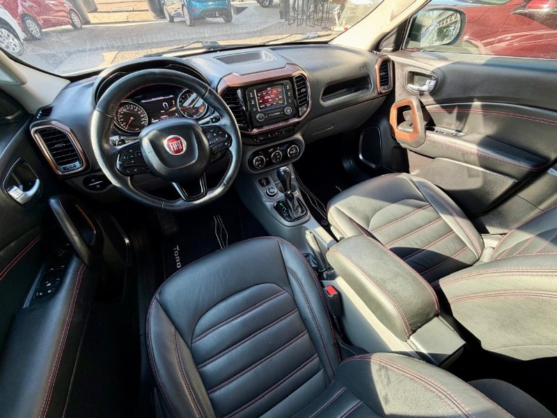 FIAT TORO VOLCANO 2.0 4X4 /2017 AR MULTIMARCAS VENÂNCIO AIRES / Carros no Vale
