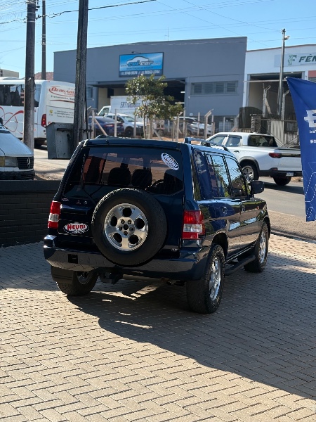 MITSUBISHI PAJERO IO 1.8 SE 4X4 16V 2001/2001 NEURI VEÍCULOS LAJEADO / Carros no Vale