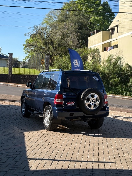 MITSUBISHI PAJERO IO 1.8 SE 4X4 16V 2001/2001 NEURI VEÍCULOS LAJEADO / Carros no Vale