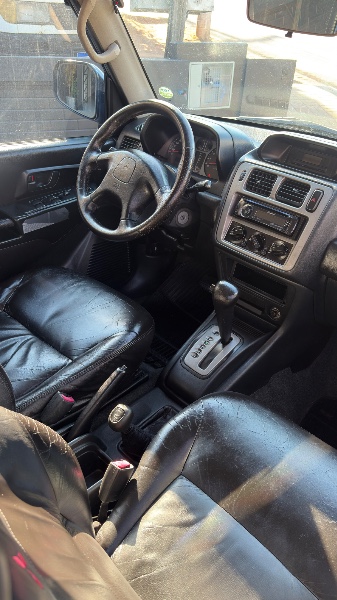 MITSUBISHI PAJERO IO 1.8 SE 4X4 16V 2001/2001 NEURI VEÍCULOS LAJEADO / Carros no Vale