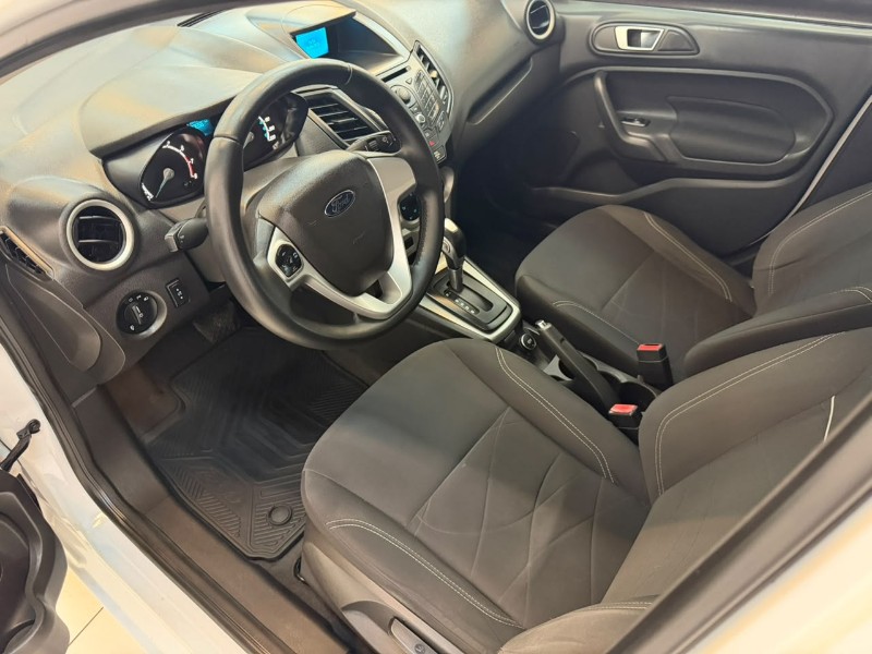 FORD FIESTA SED. 1.6 8V FLEX 4P 2014/2014 LUCAS AUTOMÓVEIS BOM RETIRO DO SUL / Carros no Vale