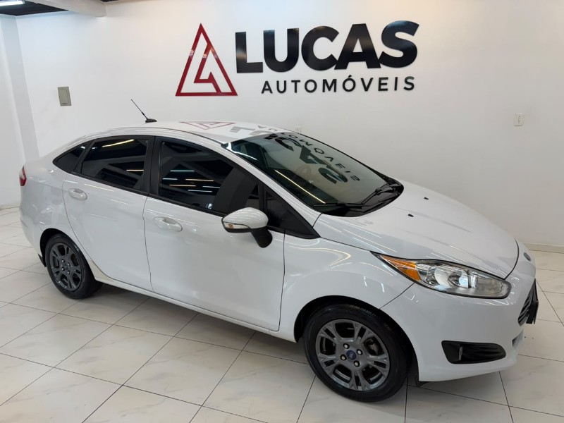 FORD FIESTA SED. 1.6 8V FLEX 4P 2014/2014 LUCAS AUTOMÓVEIS BOM RETIRO DO SUL / Carros no Vale