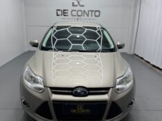 FORD FOCUS /2015 DE CONTO AUTOMÓVEIS SARANDI / Carros no Vale