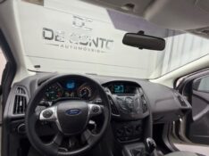 FORD FOCUS /2015 DE CONTO AUTOMÓVEIS SARANDI / Carros no Vale