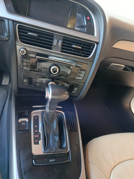 AUDI A4 2.0 TFSI 2013/2014 TS VEÍCULOS ANTA GORDA / Carros no Vale
