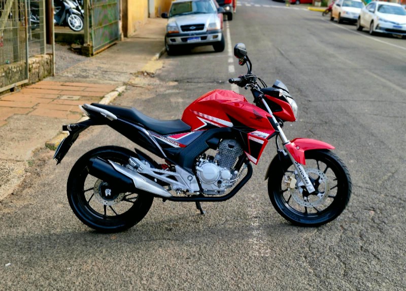 HONDA MOTOS CB 250F TWISTER 2018/2018 CRUZEIRO MULTIMARCAS CRUZEIRO DO SUL / Carros no Vale HONDA MOTOS CB 250F TWISTER 2018/2018 CRUZEIRO MULTIMARCAS CRUZEIRO DO SUL / Carros no Vale