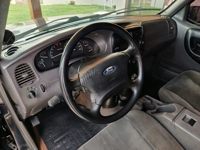 FORD RANGER 2.8 XLT 4X4 8V 2003/2004 TS VEÍCULOS ANTA GORDA / Carros no Vale