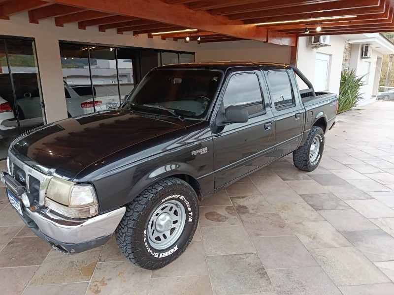 FORD RANGER 2.8 XLT 4X4 8V 2003/2004 TS VEÍCULOS ANTA GORDA / Carros no Vale