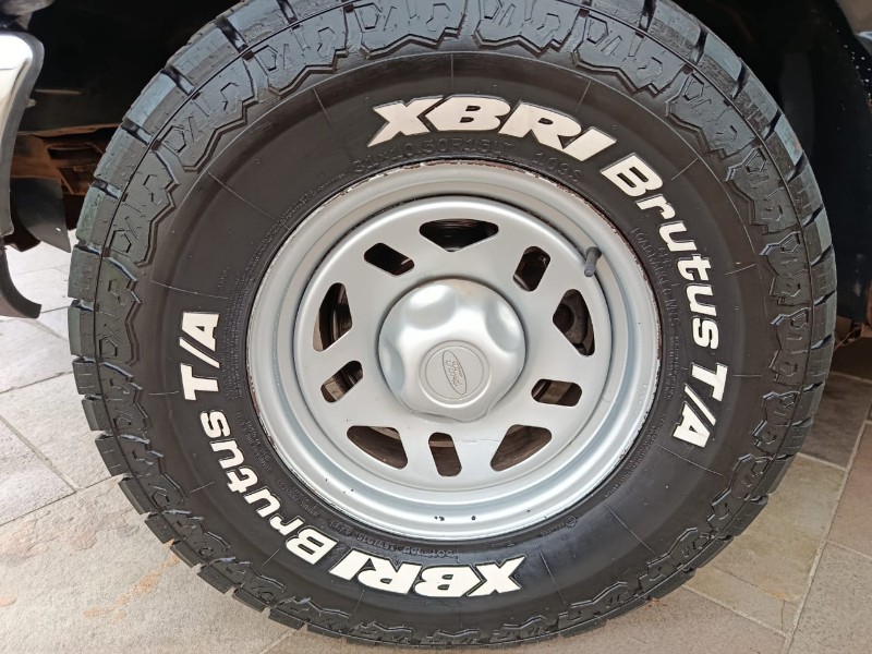FORD RANGER 2.8 XLT 4X4 8V 2003/2004 TS VEÍCULOS ANTA GORDA / Carros no Vale