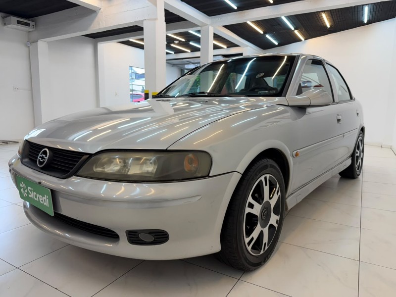 CHEVROLET VECTRA 2.2 GLS 8V 2000/2000 LUCAS AUTOMÓVEIS BOM RETIRO DO SUL / Carros no Vale