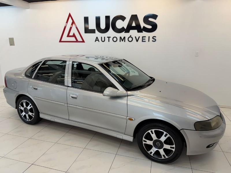 CHEVROLET VECTRA 2.2 GLS 8V 2000/2000 LUCAS AUTOMÓVEIS BOM RETIRO DO SUL / Carros no Vale