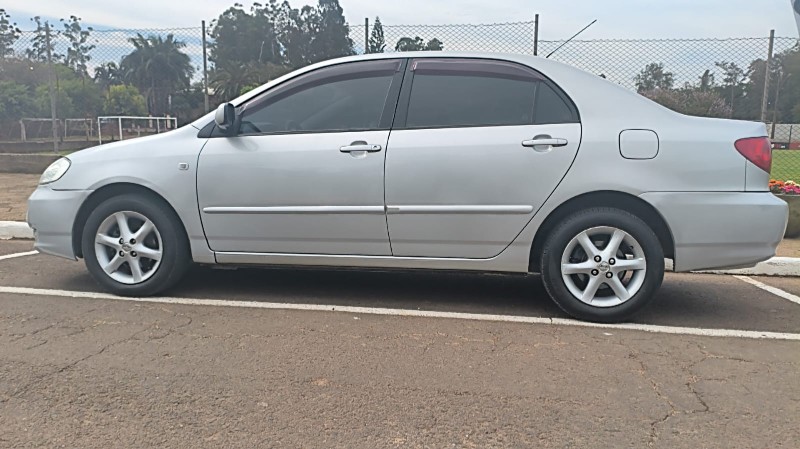 TOYOTA COROLLA 1.8 XEI 16V GASOLINA 4P AUTOMÁTICO 2003/2003 ADRIANO VEÍCULOS CRUZEIRO DO SUL / Carros no Vale