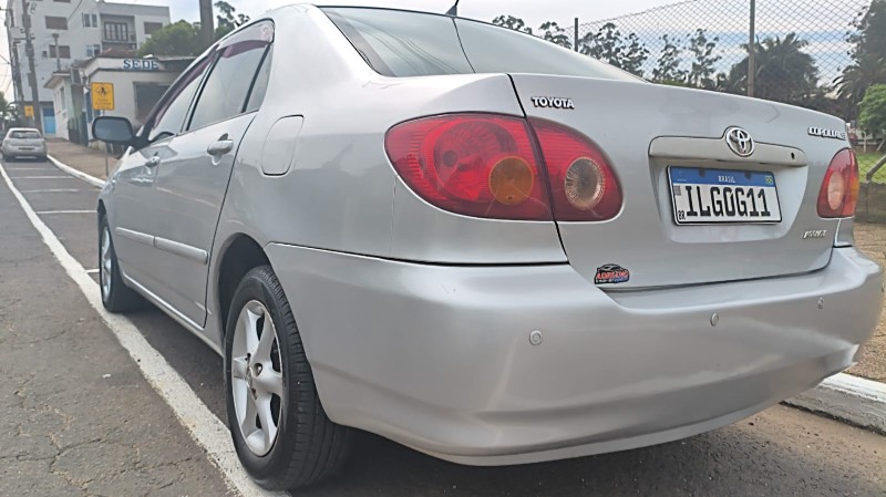 TOYOTA COROLLA 1.8 XEI 16V GASOLINA 4P AUTOMÁTICO 2003/2003 ADRIANO VEÍCULOS CRUZEIRO DO SUL / Carros no Vale